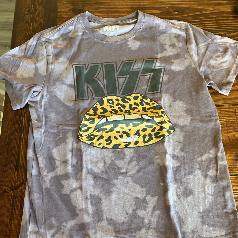 KISS Women’s Tie-Dye Shirt - Purple and Yellow